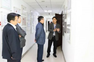 國家融資擔(dān)?；鸸究偨?jīng)理向世文一行蒞臨同陽科技調(diào)研指導(dǎo)